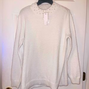 NWT ELLE-WHITE LONG SLEEVE WOMEN SWEATER-SIZE-L